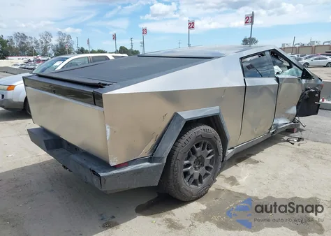 2024 Tesla Cybertruck z USA, uszkodzony, nr VIN 7G2CEHED4RA036923